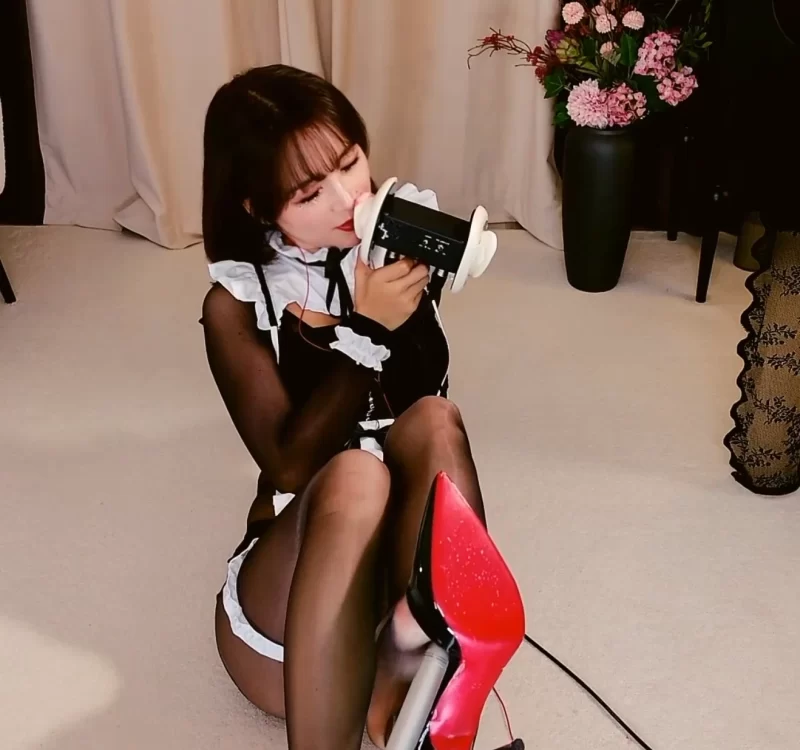 虎牙你的圈圈儿魔法书定制剧情：异界女仆契约的禁忌仪式-橘喵