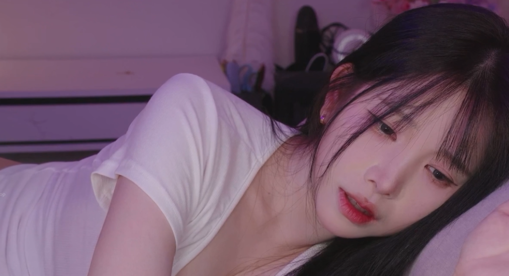 图片[1]-yoonying《梦魔之梦》RP：戴上耳机，进入一场空间感十足的声音幻境-橘喵