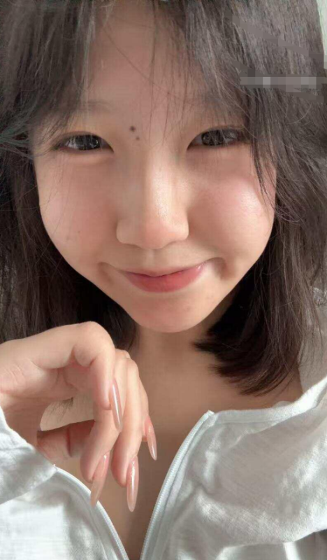 抖音我是书笔岛遇日常30V11P：书是阅读，笔是书写，这个女孩把文艺和记录揉在了一起-橘喵