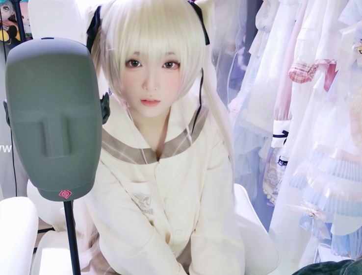 B站亭子ww爱发电：达妮娅最喜欢的你+穹妹制服限定+田山小姐限定+河月爱co-橘喵